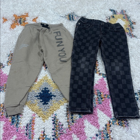 Size 4 Lot - Picture 10 of 11